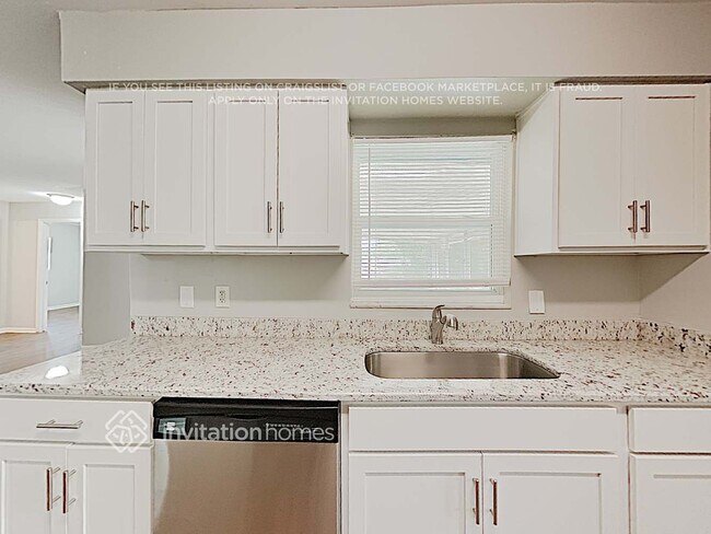 Foto del edificio - 900 Vincent Dr