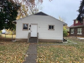 Building Photo - 4850 N 44th St