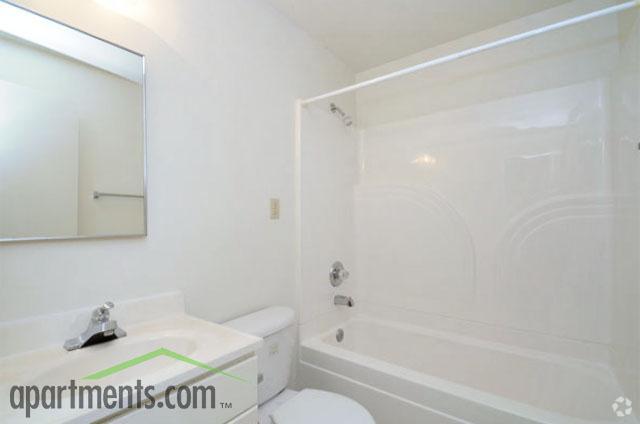 Bathroom - James River Villas