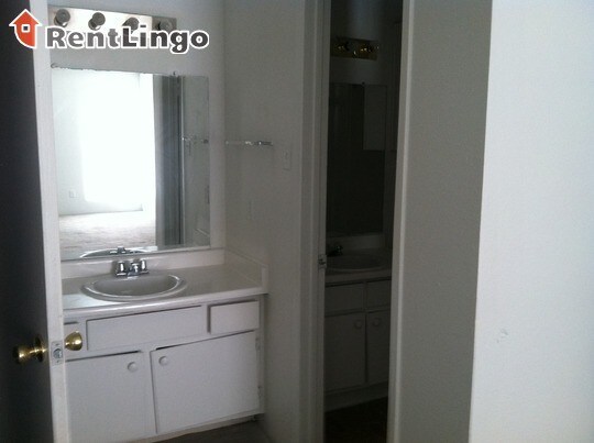 Foto principal - 14402 W Bellfort St