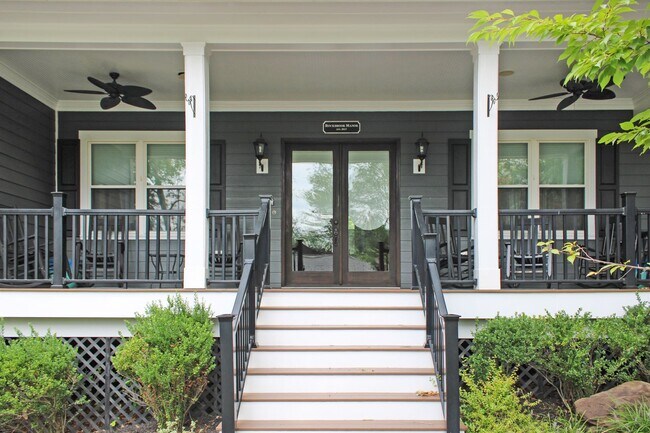 Building Photo - 7 Rockbrook Dr