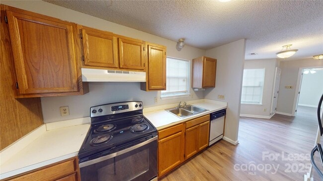 Building Photo - 5921 Amity Springs Dr