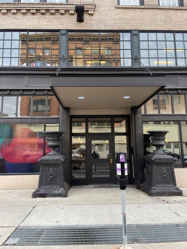 315 W Riverside Ave Unit 304, Spokane, WA 99201 Condo for Rent in