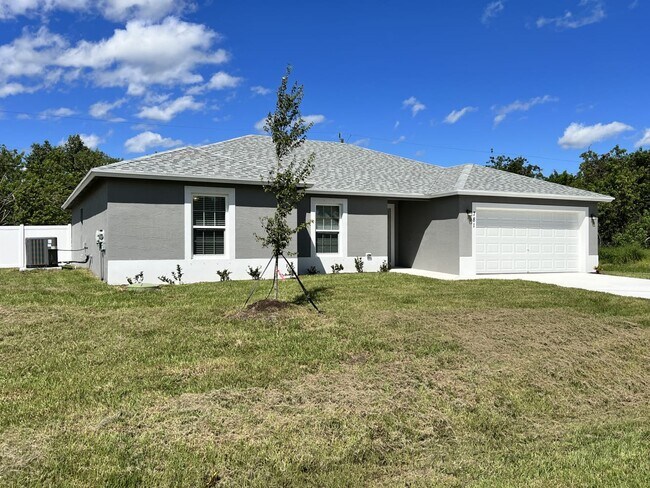 Foto del edificio - 781 SW Jacoby Ave