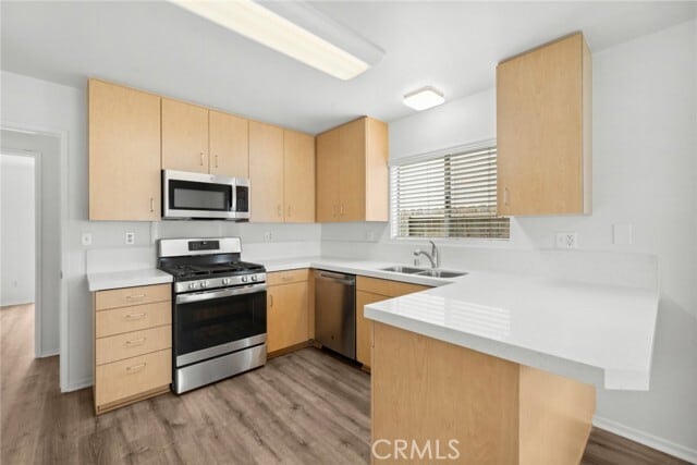 Foto del edificio - 375 Woodland Pl