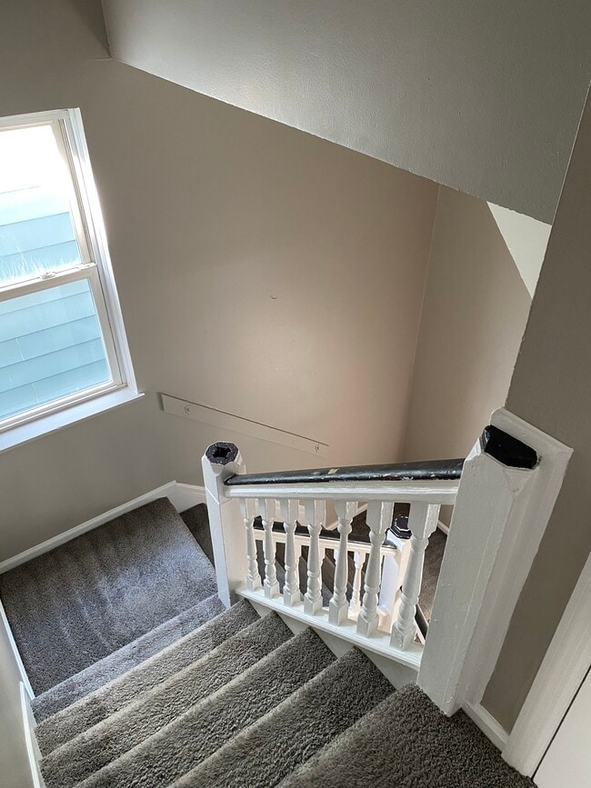 Stairs - 402 Hamilton Ave