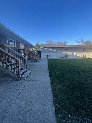 Building Photo - 990 Fairmont Rd