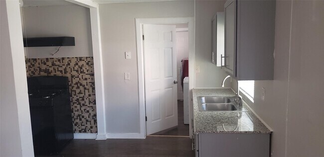 Foto del edificio - 912 Jennetta St