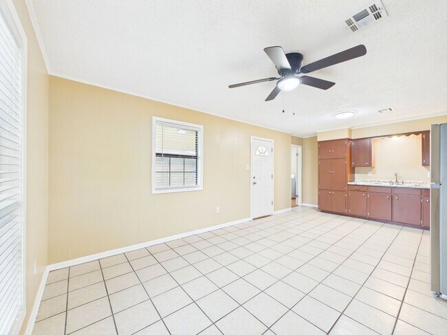 Foto del edificio - NEW ON MARKET  BREAUX BRIDGE!