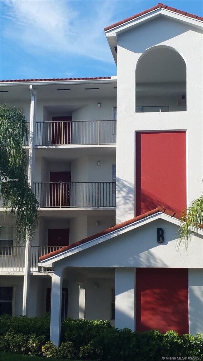Building Photo - 1001 SW 128th Terrace