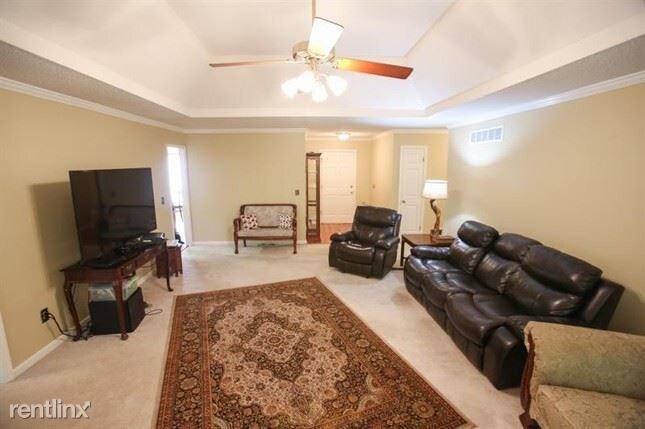 Building Photo - 3 br, 2 bath House - 3861 Strawberry Path Nw