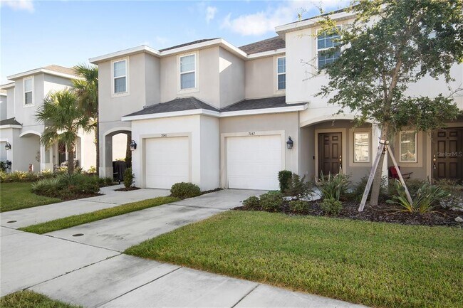 Foto del edificio - 7042 Summer Holly Pl
