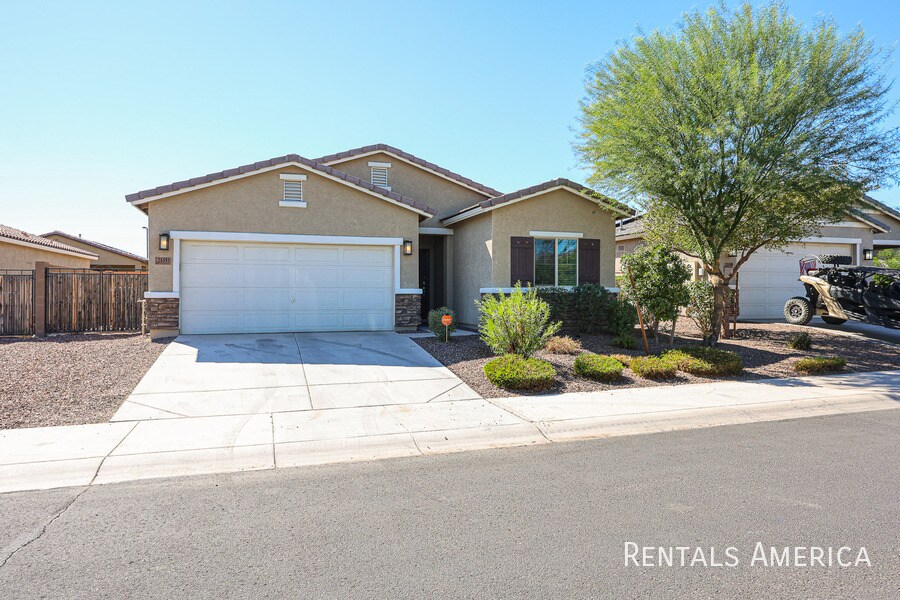 Primary Photo - 4-Bedroom, 2 Bath in Verrado Sienna Hills