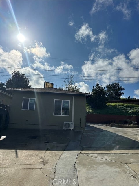 Foto del edificio - 1564 W Phillips Blvd