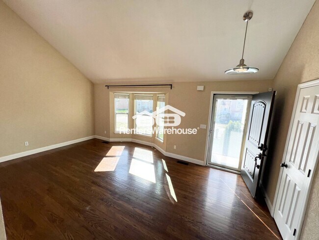 Foto del edificio - 14419 Bristol Ave