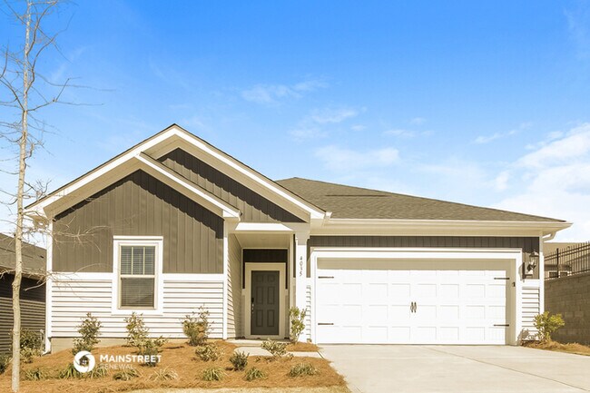 Building Photo - 4035 Honey Locust Dr
