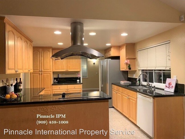 Building Photo - 4 br, 2 bath House - 2016 Peaceful Hills Rd.