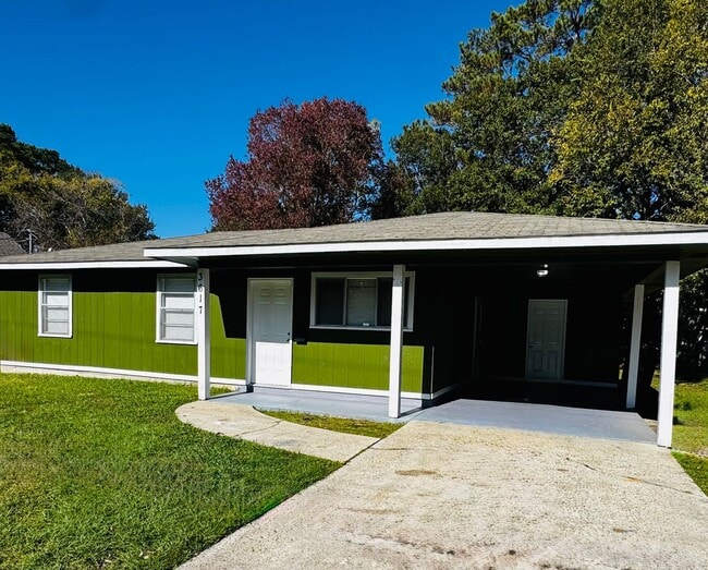 Building Photo - 3617 Clayton Dr