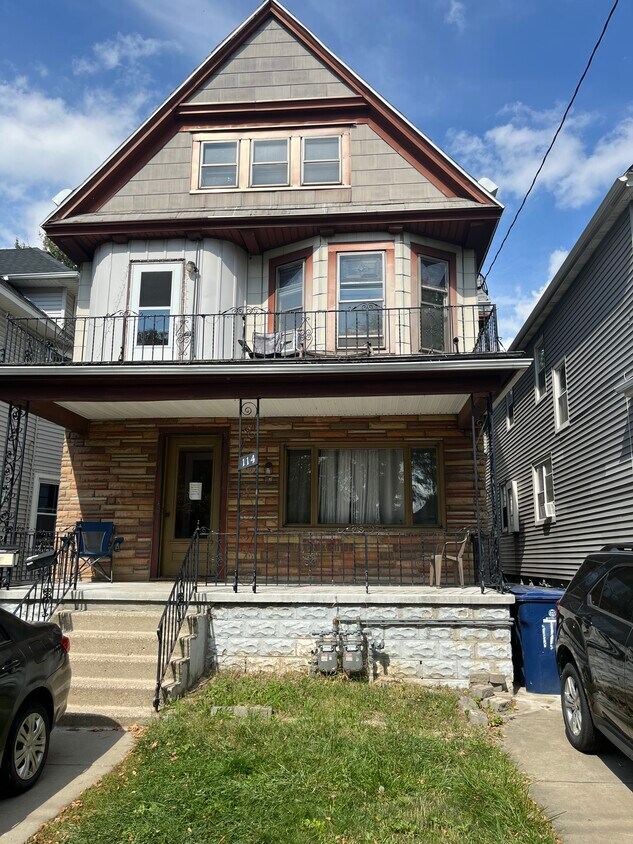 Building Photo - 114 Woodside Ave