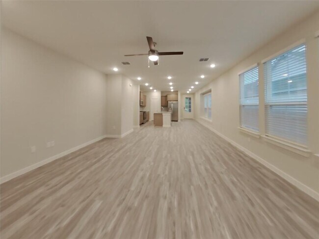 Building Photo - 1613 Mexican Heather Dr