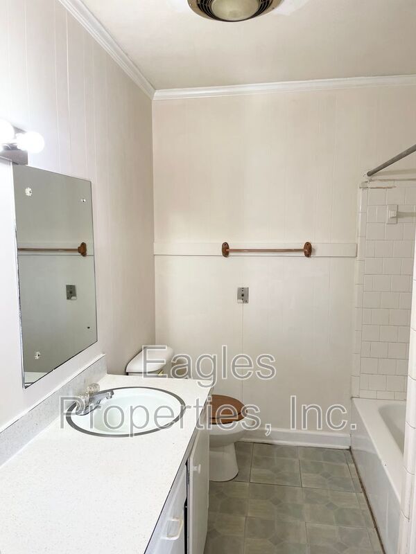 Foto del edificio - 400 N Taylor St