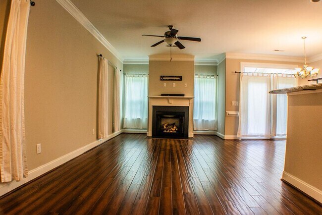 Photo - 1258 United Ct Townhome