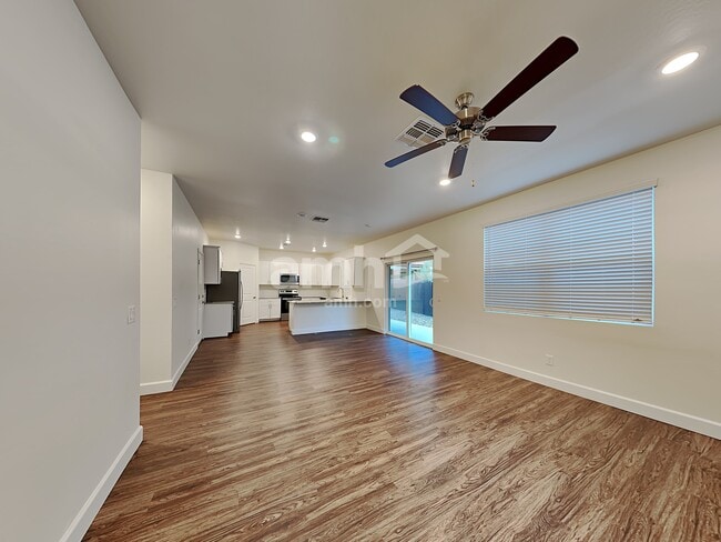 Building Photo - 669 West Bosal Dr