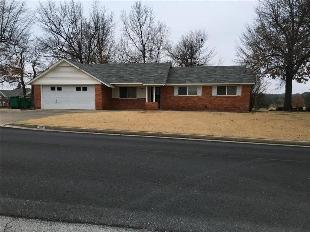 602 W Lakeview Dr, Springdale, AR 72764 House Rental in Springdale