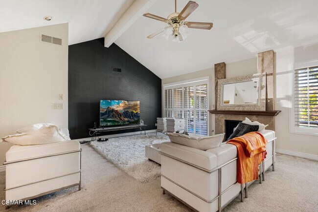 Building Photo - 2794 Parkview Dr