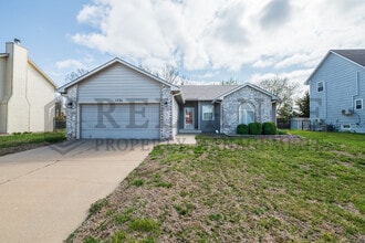 Building Photo - 3826 N Cranberry St