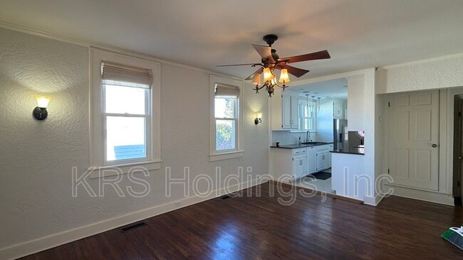 Building Photo - 210 Shenandoah Rd