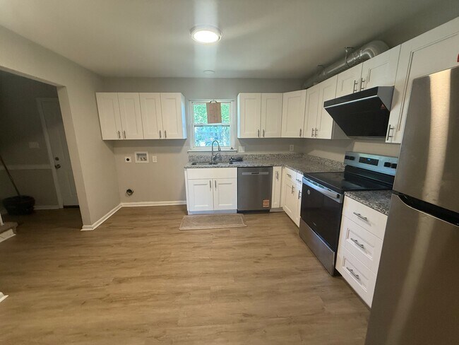 Foto del edificio - 5627 Banbury Ct