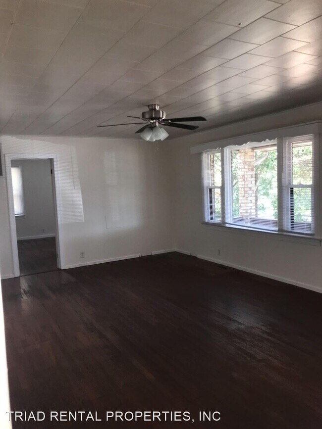 Building Photo - 3 br, 1 bath House - 137 CHURCH ST.
