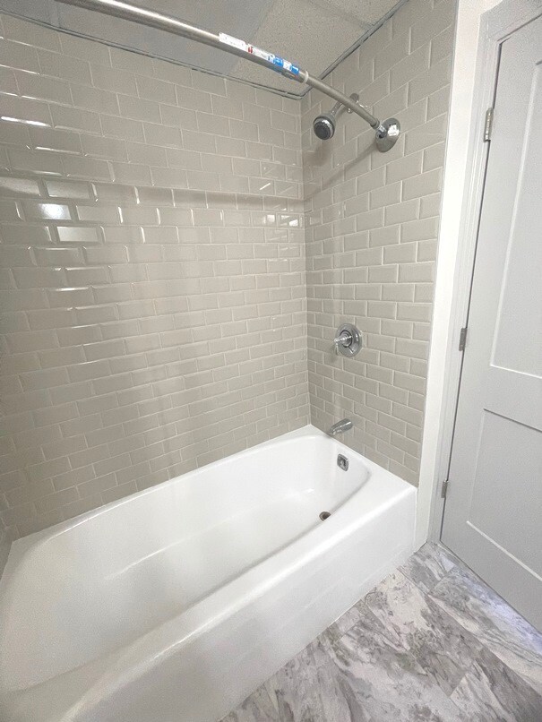 Foto del edificio - 475 Commonwealth Ave