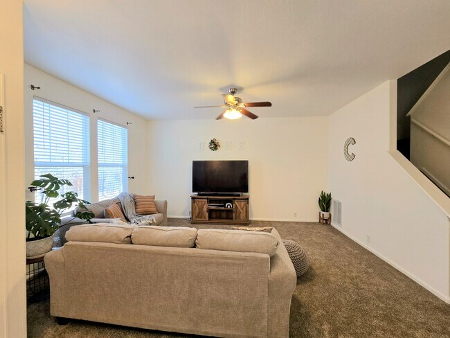Foto del edificio - 2873 Tumblewood Grv
