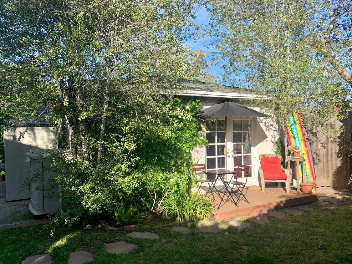 2404 Ashland Ave, Santa Monica, CA 90405 House Rental in Santa Monica