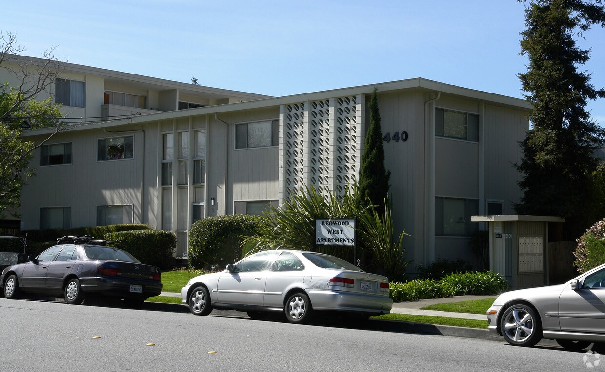 Foto principal - 1440 Hudson St
