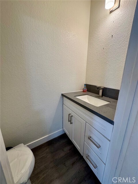 Foto del edificio - 418 N Cerritos Ave