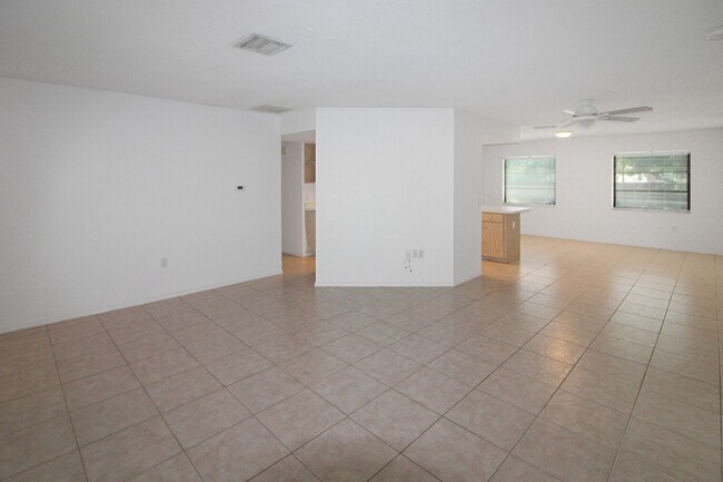 Foto del edificio - 832 Golf Dr