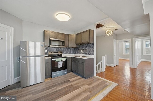 Foto del edificio - 1733 67th Ave