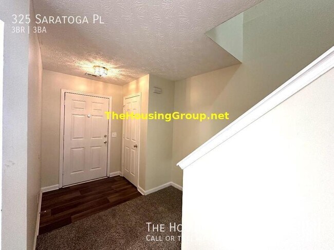 Building Photo - 1 Free Month Rent + 13 Month Lease