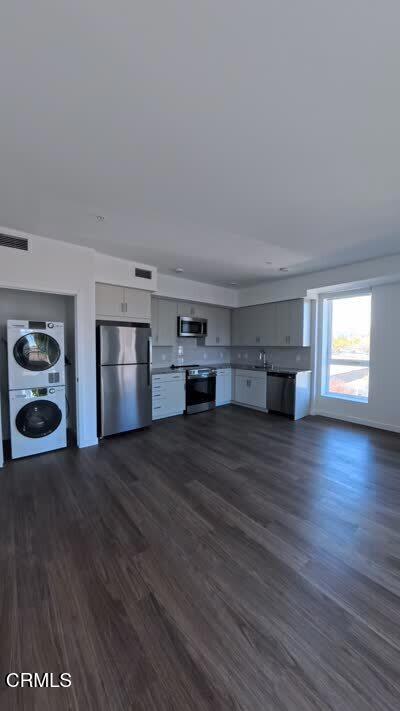 Foto del edificio - 18900 Parthenia St