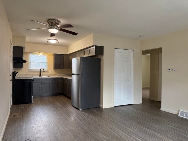 Foto del edificio - 61 /63 Maplecrest Dr