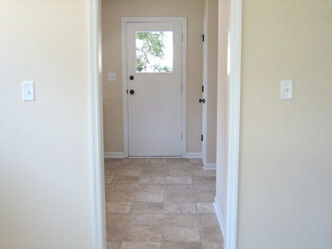 Foto del edificio - NICE TWO BEDROOM HOUSE