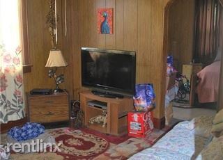Foto del edificio - 1 br, 1 bath House - 1658 Clinton St