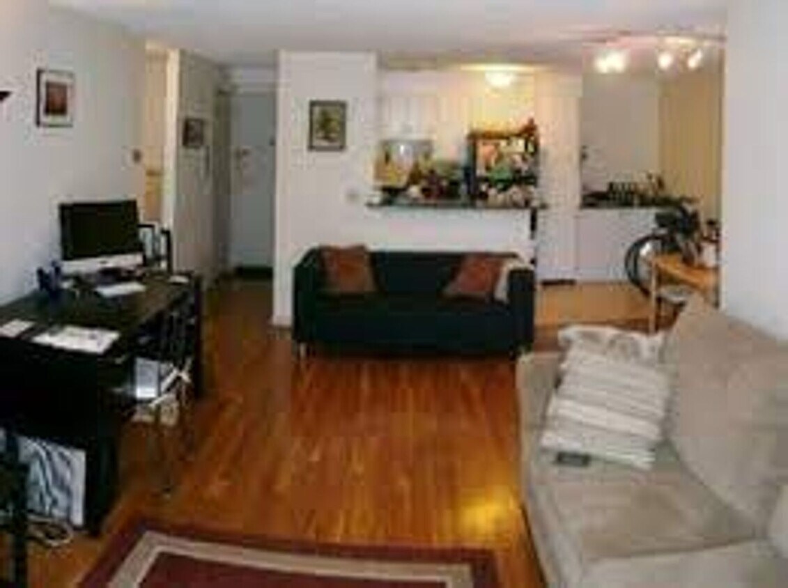 Building Photo - 50 Green St., #303, Brookline, MA 02446