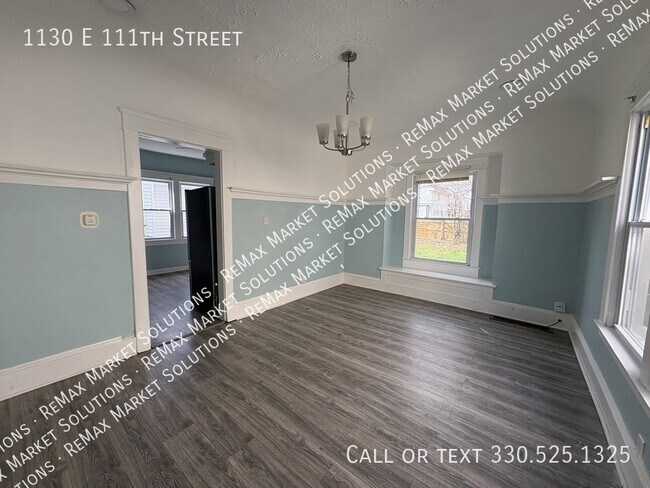 Building Photo - 1130 E 111th St