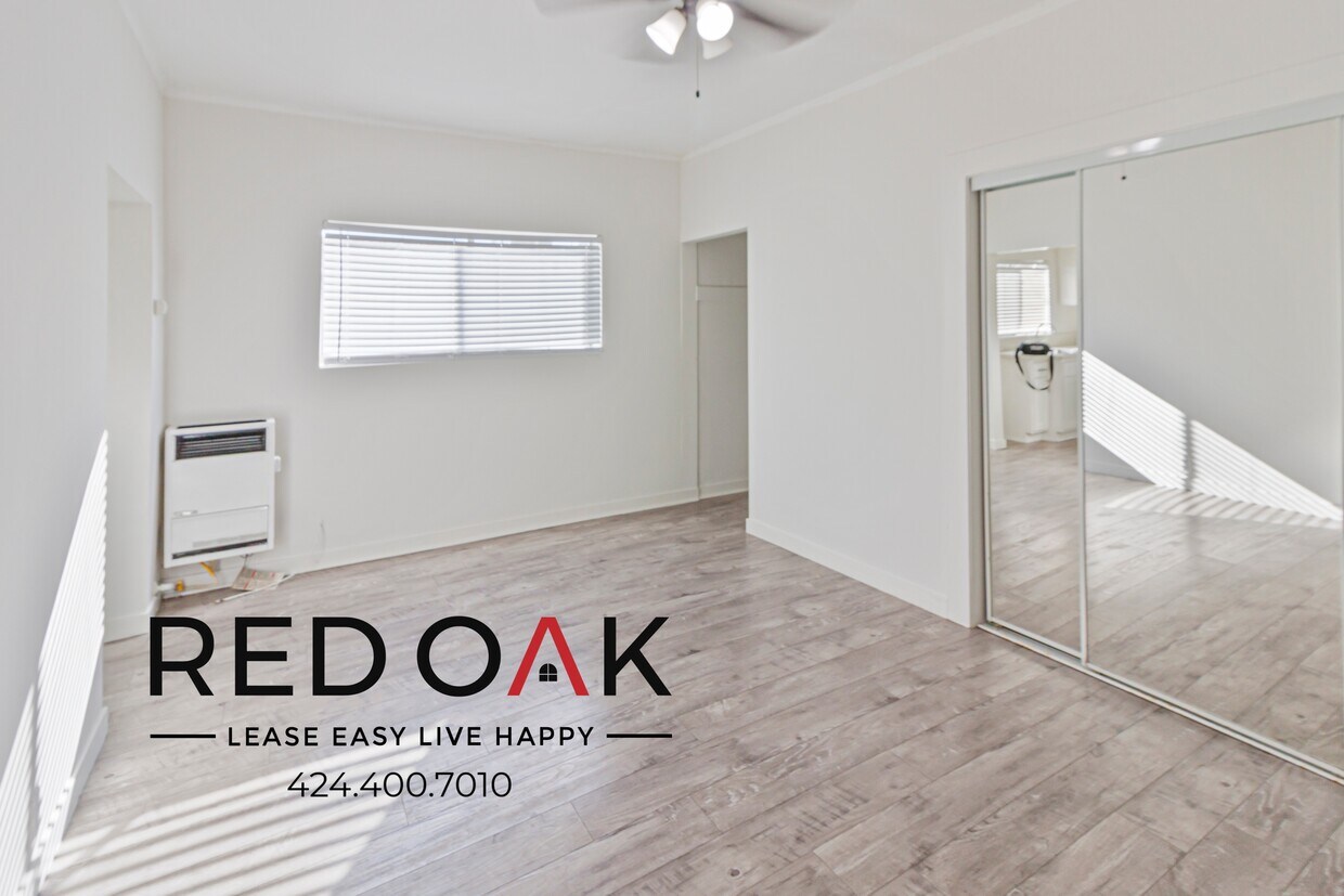 Foto principal - 975-985 S Oxford Ave
