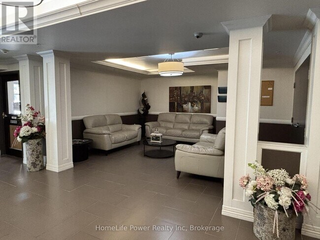 Photo du bâtiment - 776 Laurelwood Dr