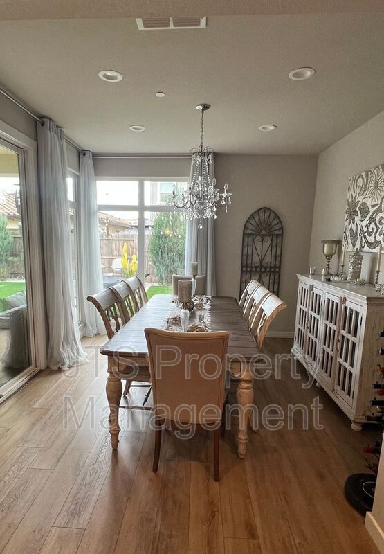 Building Photo - 12158 Byrony Ct